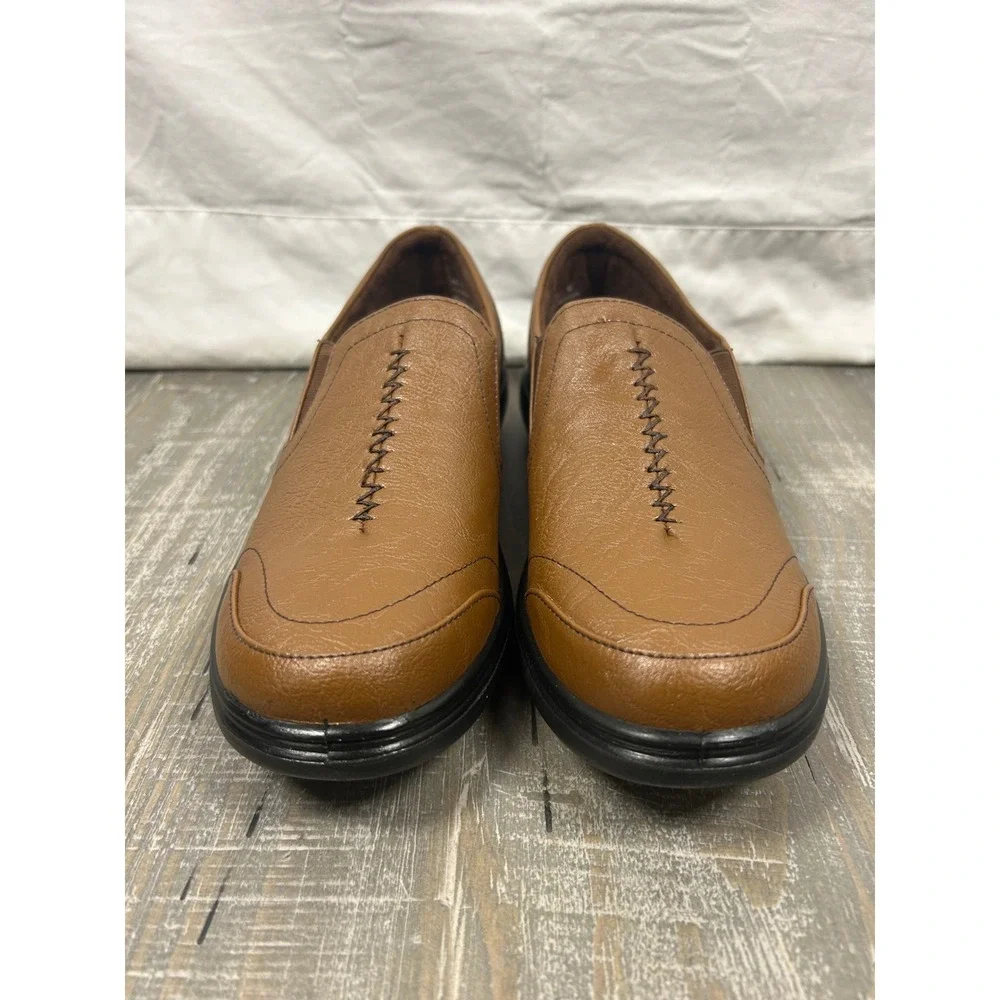 Easy Street Ultimate Tan Comfort Wave Slip On Loafers 40-9564 Women 9 M